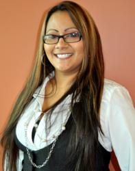 Picture of Neri Luria, Bilingual Services Manager for Sound Telecom Bilingual Telephone Answering Service, 24 hour Bilingual Call Center, Bilingual Appointment Scheduling and Bilingual Medical Answering Service, Spanish-English Answering Service